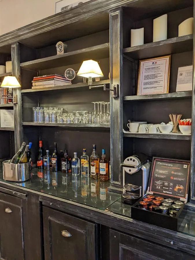 玛格达香榭丽舍大街酒店 酒店 3*