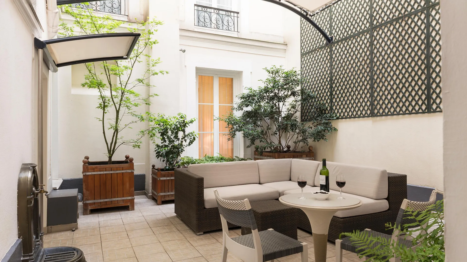Magda Champs Elysees 3*