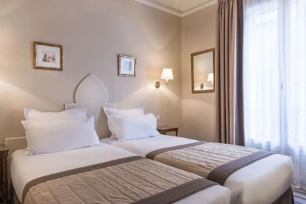 Magda Champs Elysees Hotel 3*
